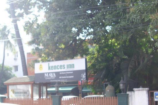 Kences Inn Madrás Exterior foto
